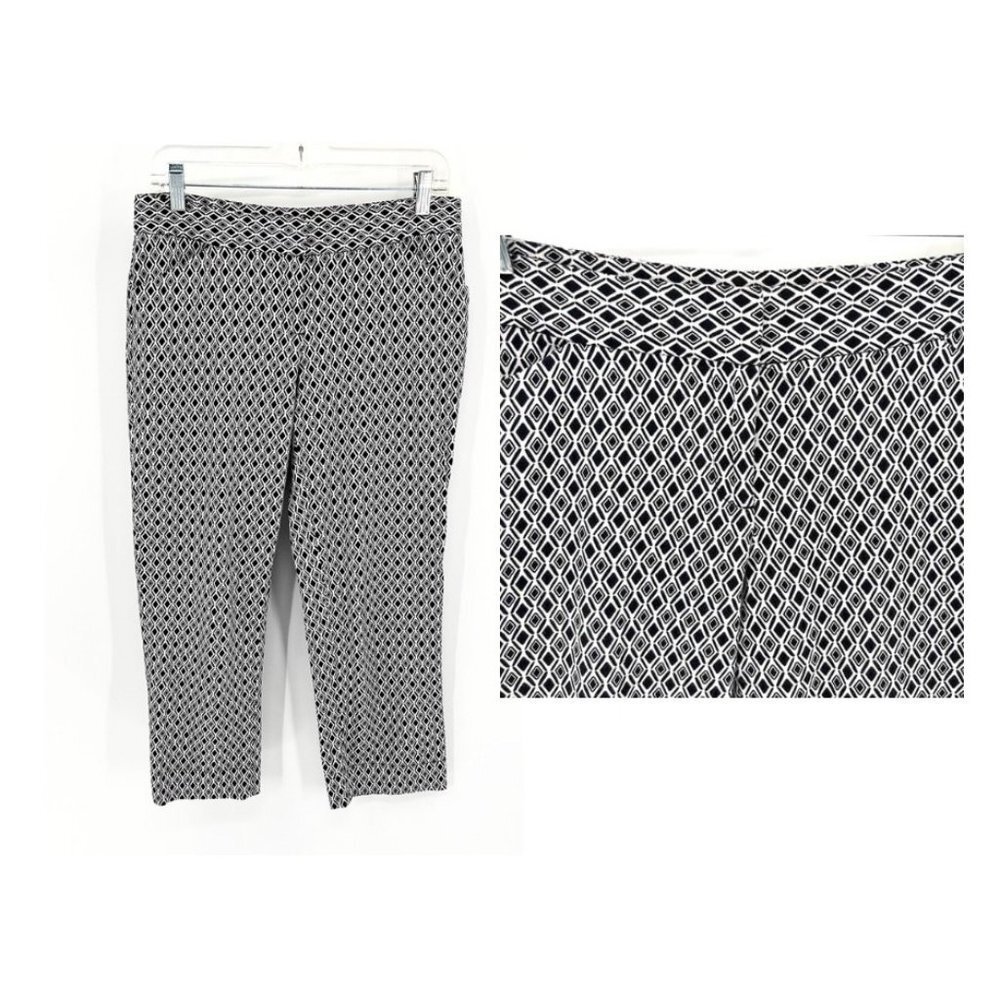 LAUNDRY BY SHELLI SEGAL B&W TRIANGLE DESIGN CAPRI PANTS - 6